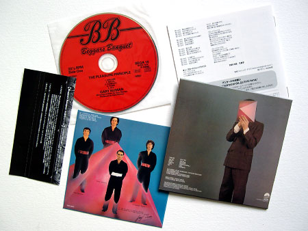 Back sleeve design, inner sleeve, additional booklet, label and obi