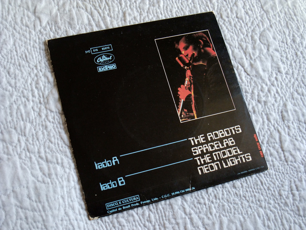 Kraftwerk - 'The Robots' Brazilian 7" EP rear cover design
