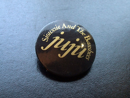 Siouxsie and the Banshees 'JuJu' 1981 tour badge