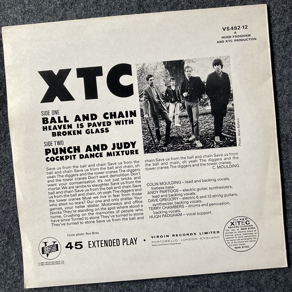 XTC 'Ball and Chain' UK 12" EP rear cover