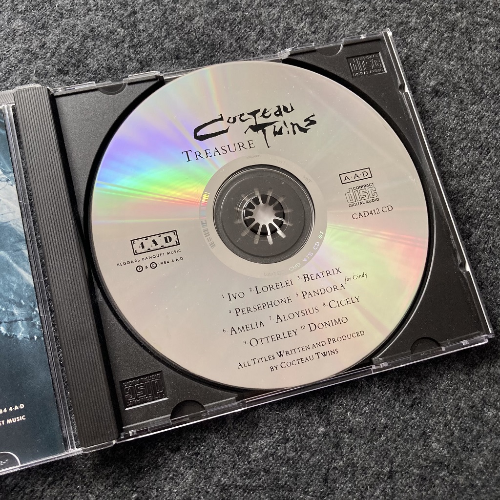 Cocteau Twins - Treasure UK CD disc label design